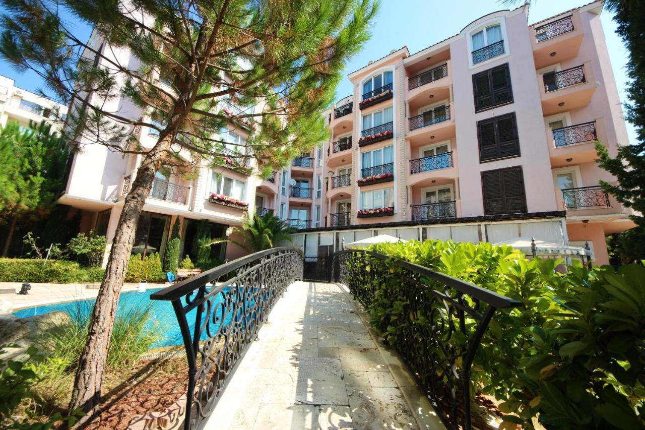 Menada Romance Marine Apartments Napospart Kültér fotó