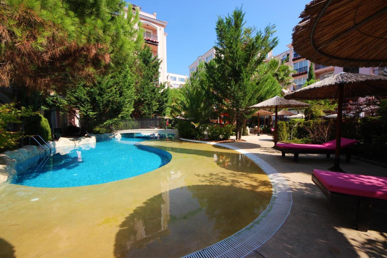 Menada Romance Marine Apartments Napospart Kültér fotó