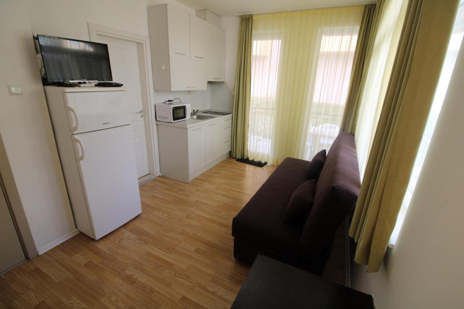 Menada Romance Marine Apartments Napospart Szoba fotó