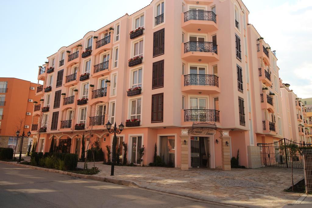 Menada Romance Marine Apartments Napospart Kültér fotó
