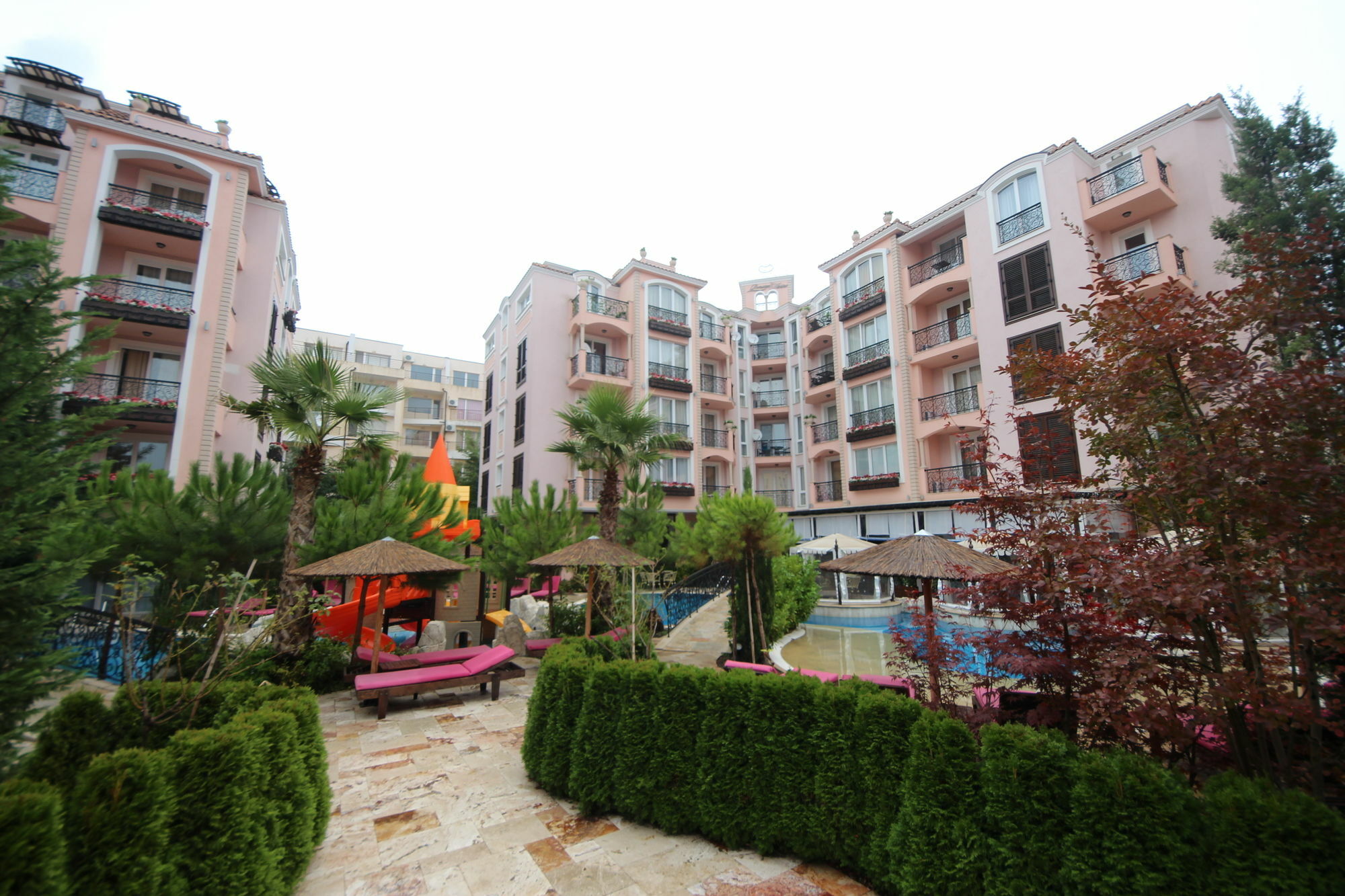 Menada Romance Marine Apartments Napospart Kültér fotó